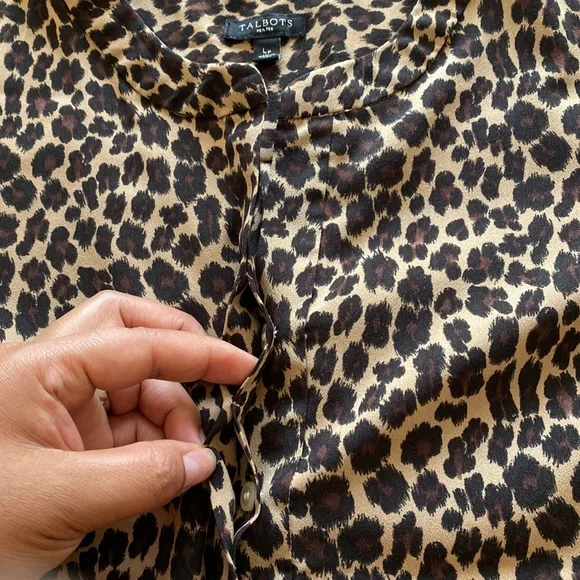 TALBOTS| animal print tunic Lp - Picture 9 of 9